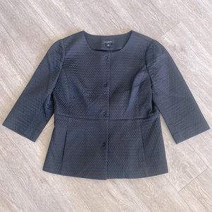 Micro-quilted, Blk, spring weight 3/4” sleeve peplum jacket. Sz 6 Anne Taylor ❤️